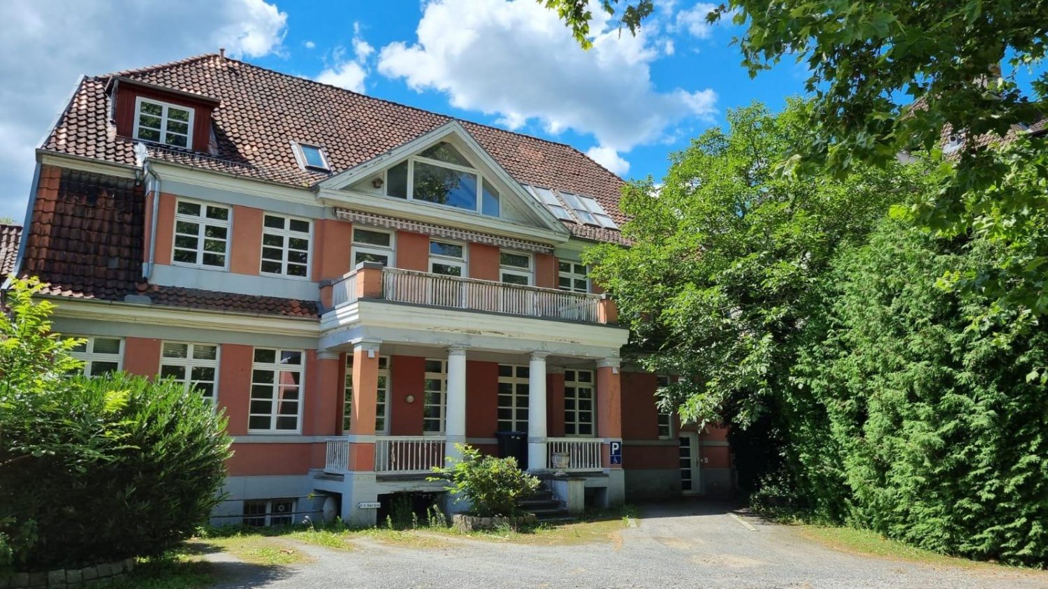 Edificio en Celle, Germany 816 m² No. 299053