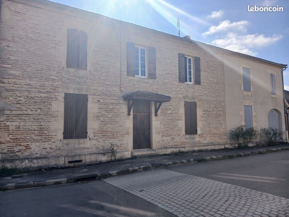 Adosado de 3 dormitorios en Fongrave, France No. 102334