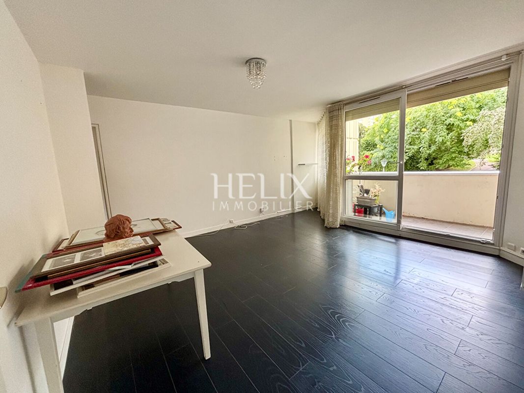 4 bedrooms Apartment in Saint-Germain-en-Laye, France No. 291734