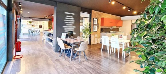 عقار تجاري في Reggio Emilia, Italy 272متر مربع رقم 316135 19