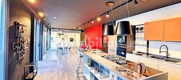 عقار تجاري في Reggio Emilia, Italy 272متر مربع رقم 316135 18