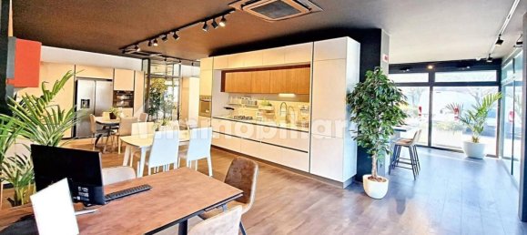 عقار تجاري في Reggio Emilia, Italy 272متر مربع رقم 316135 7