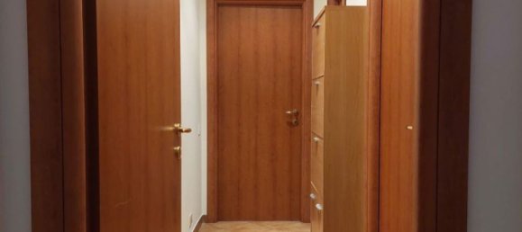 3 rooms Apartment in Rome, Italy No. 200108 15