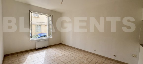 Apartamento T1 em Nogent-le-Roi, France N.º 363743 2