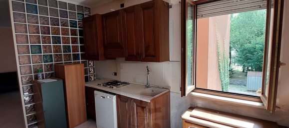 2-salle Appartement à Lavena Ponte Tresa, Italy No. 182597 8