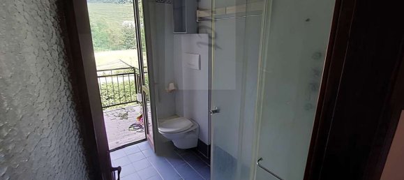 2-salle Appartement à Lavena Ponte Tresa, Italy No. 182597 10