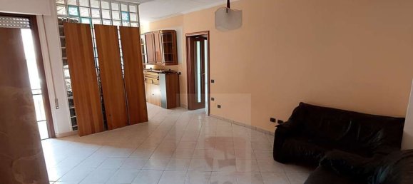 2-salle Appartement à Lavena Ponte Tresa, Italy No. 182597 5