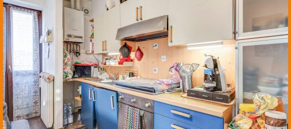 Apartamento de 3 habitaciónes en Castronno, Italy No. 222477 2