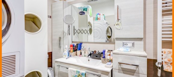 Apartamento de 3 habitaciónes en Castronno, Italy No. 222477 17