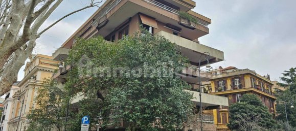 1 bedroom Apartment in Rome, Italy No. 294471 3