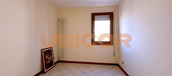 6 rooms Apartment in Albignasego, Italy No. 195493 4