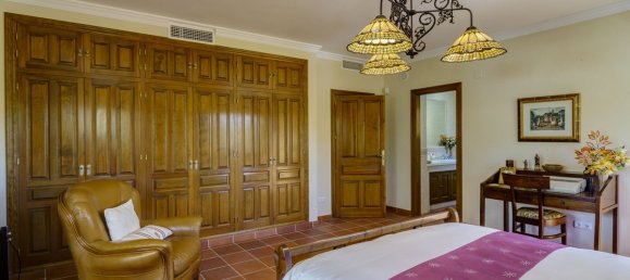 10 bedrooms Villa in La Quinta, Spain No. 38860 49
