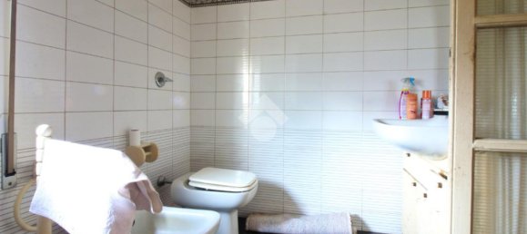 4 bedrooms Villa in Pavia, Italy No. 60326 16