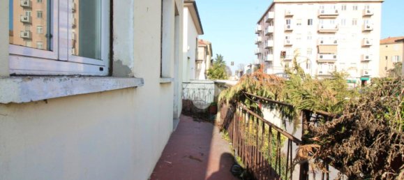 4 bedrooms Villa in Pavia, Italy No. 60326 21