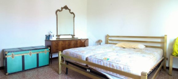 4 bedrooms Villa in Pavia, Italy No. 60326 40