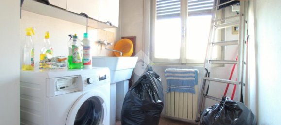 4 bedrooms Villa in Pavia, Italy No. 60326 9