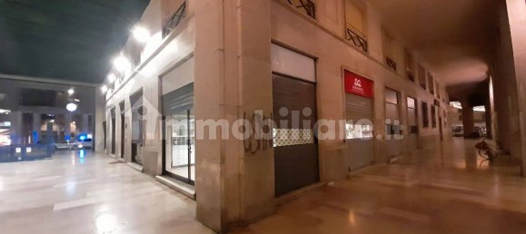 Propiedad comercial de 1 habitación en Mantua, Italy No. 346624 6