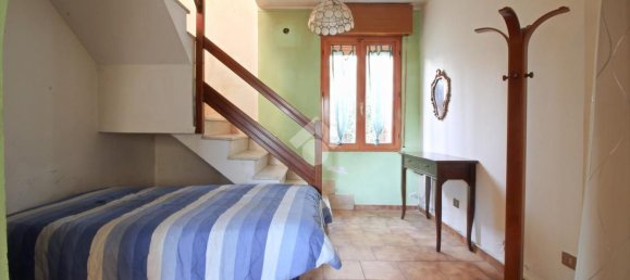 3 rooms Castles in Rio Saliceto, Italy No. 90287 3
