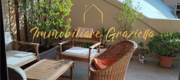 3 rooms Apartment in Ventimiglia, Italy No. 202123 2