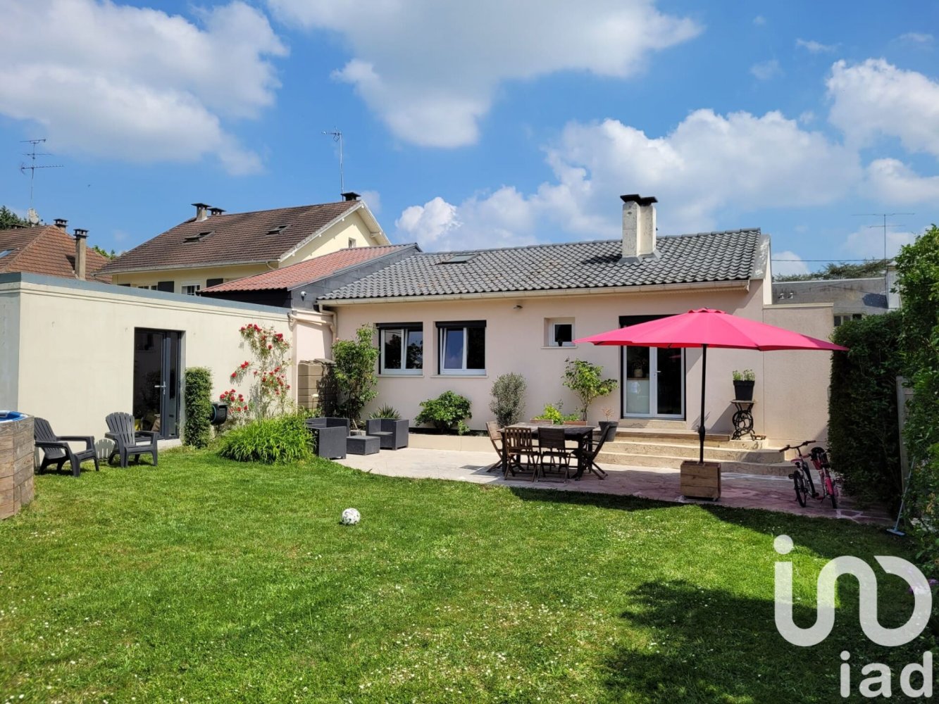 4 Schlafzimmer Haus in Bernes-sur-Oise, France, Nr. 319286