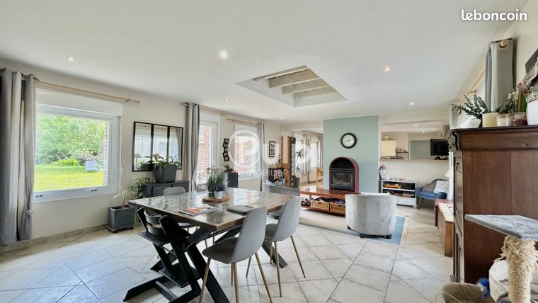 5 bedrooms House in Saint-Venant, France No. 314855