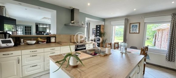 5 bedrooms House in Saint-Venant, France No. 314855 3