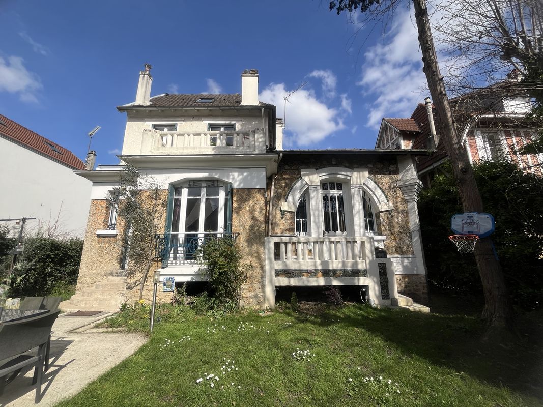 4 bedrooms House in Enghien-les-Bains, France No. 146575