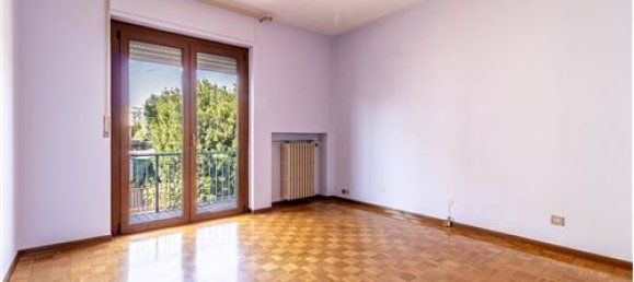 4 bedrooms House in Vigliano Biellese, Italy No. 279259 19