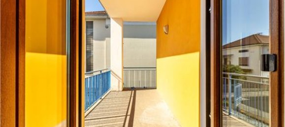 4 bedrooms House in Vigliano Biellese, Italy No. 279259 3