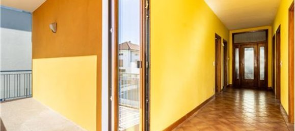 4 bedrooms House in Vigliano Biellese, Italy No. 279259 2