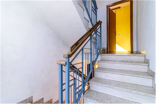 4 bedrooms House in Vigliano Biellese, Italy No. 279259