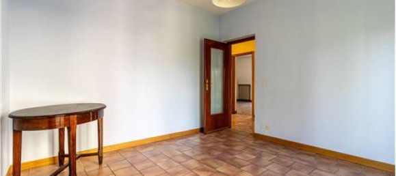 4 bedrooms House in Vigliano Biellese, Italy No. 279259 30