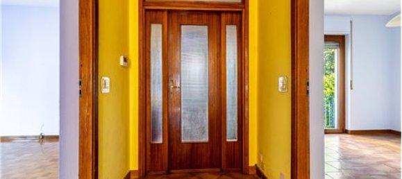 4 bedrooms House in Vigliano Biellese, Italy No. 279259 18