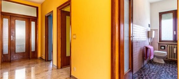 4 bedrooms House in Vigliano Biellese, Italy No. 279259 37