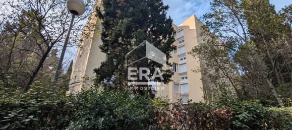 Apartamento de 2 dormitorios en Marseille, France No. 327423 10