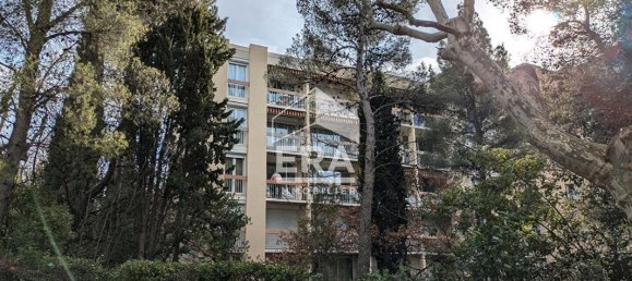 Apartamento de 2 dormitorios en Marseille, France No. 327423 3