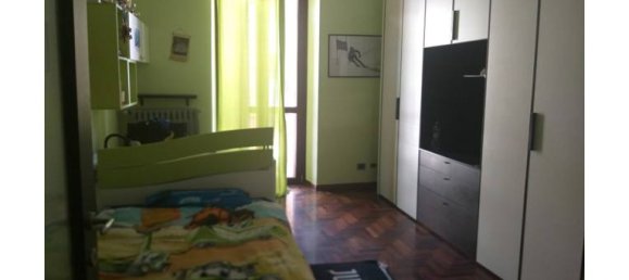 5 rooms Apartment in Turin, Italy No. 253251 3