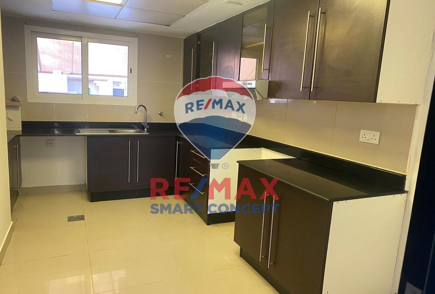 929m² Hotel in Jebel Ali, UAE No. 66825