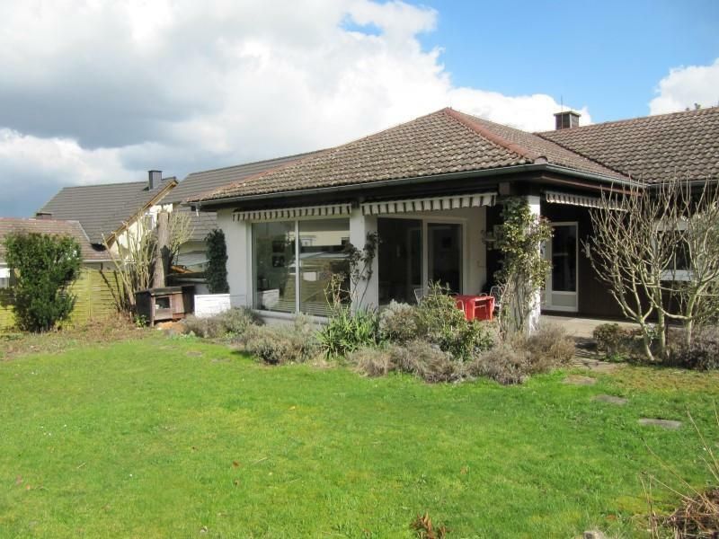 Бунгало с 5 спальнями в Рейн-Лан, Германия № 165173