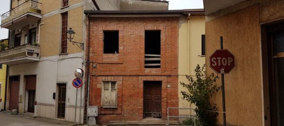 3-Zimmer Haus in Ceccano, Italy, Nr. 141561 3