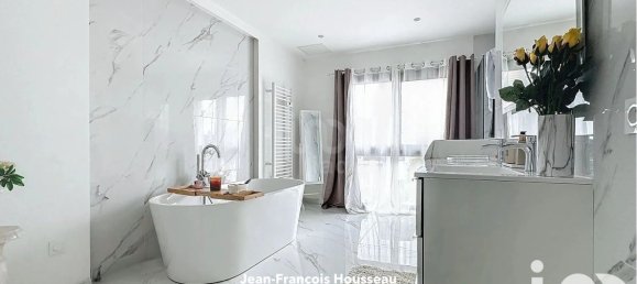 5 chambres Maison à Roncq, France No. 51359 9