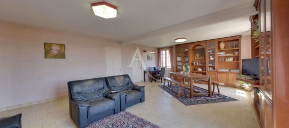 Casa de 4 dormitorios en Migennes, France No. 261685 15