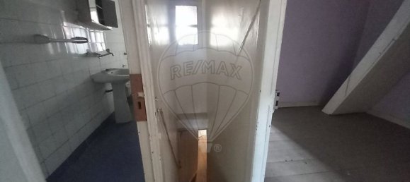 193m² Building in Lisbon, Portugal No. 102626 31