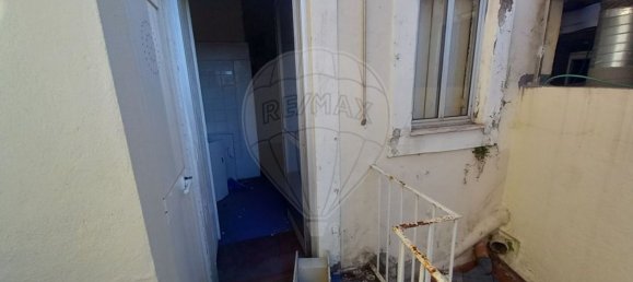 193m² Building in Lisbon, Portugal No. 102626 12