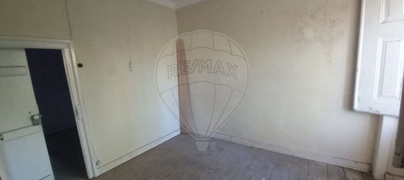 193m² Building in Lisbon, Portugal No. 102626 18