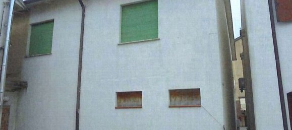 581m² Commercial property in Riva del Po, Italy No. 298778 6