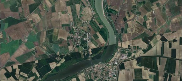 581m² Commercial property in Riva del Po, Italy No. 298778 14