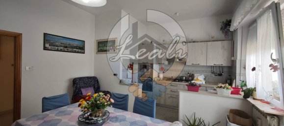 Квартира с 6 комнатами в Толентино, Италия № 297315 21