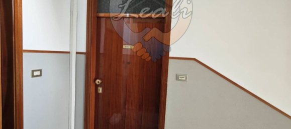 Квартира с 6 комнатами в Толентино, Италия № 297315 14