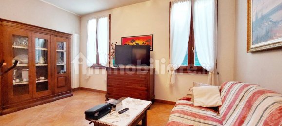 3 bedrooms Apartment in Guastalla, Italy No. 147072 15